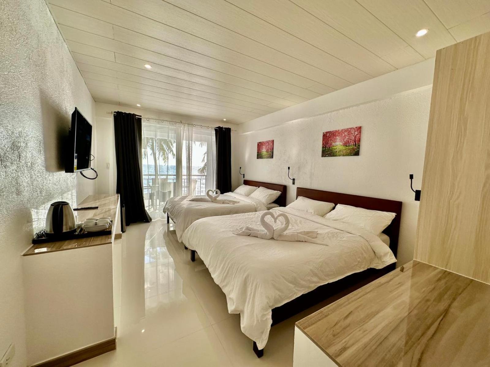 Calypso Beach And Dive Resort Manoc-Manoc Εξωτερικό φωτογραφία
